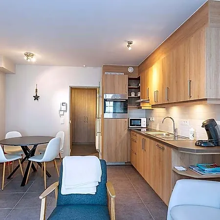 Family Home, Westende Hotel 2*